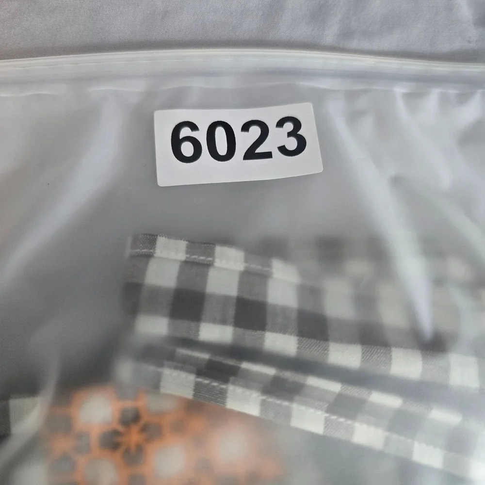 Unbranded vintage half